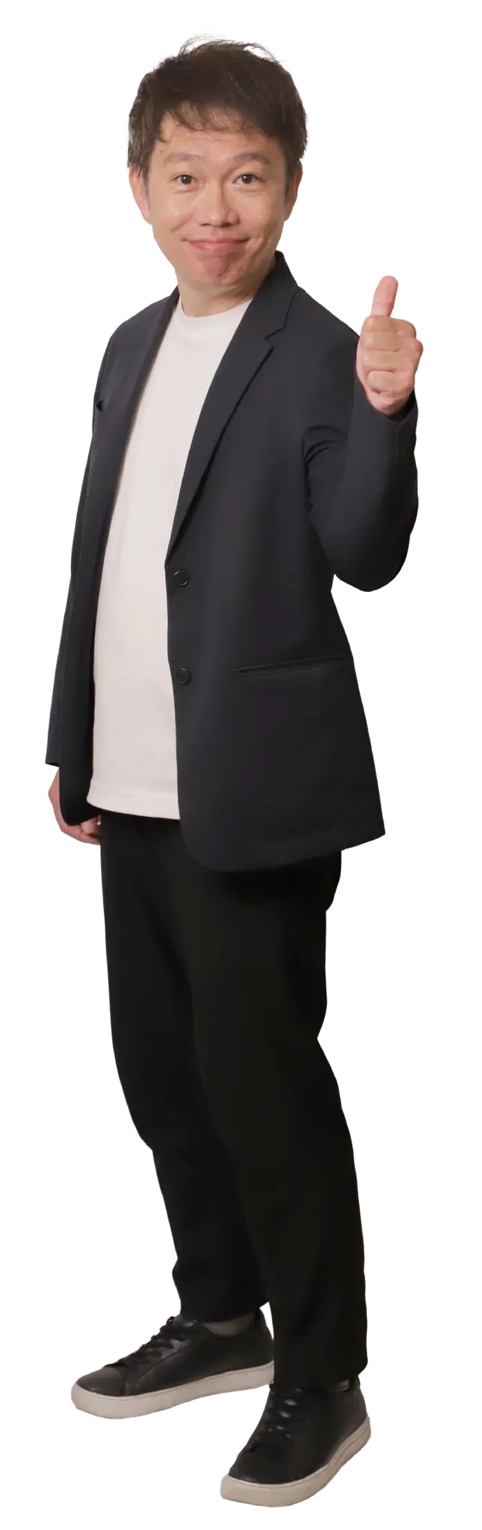 親指を立てる代表の稲田敦